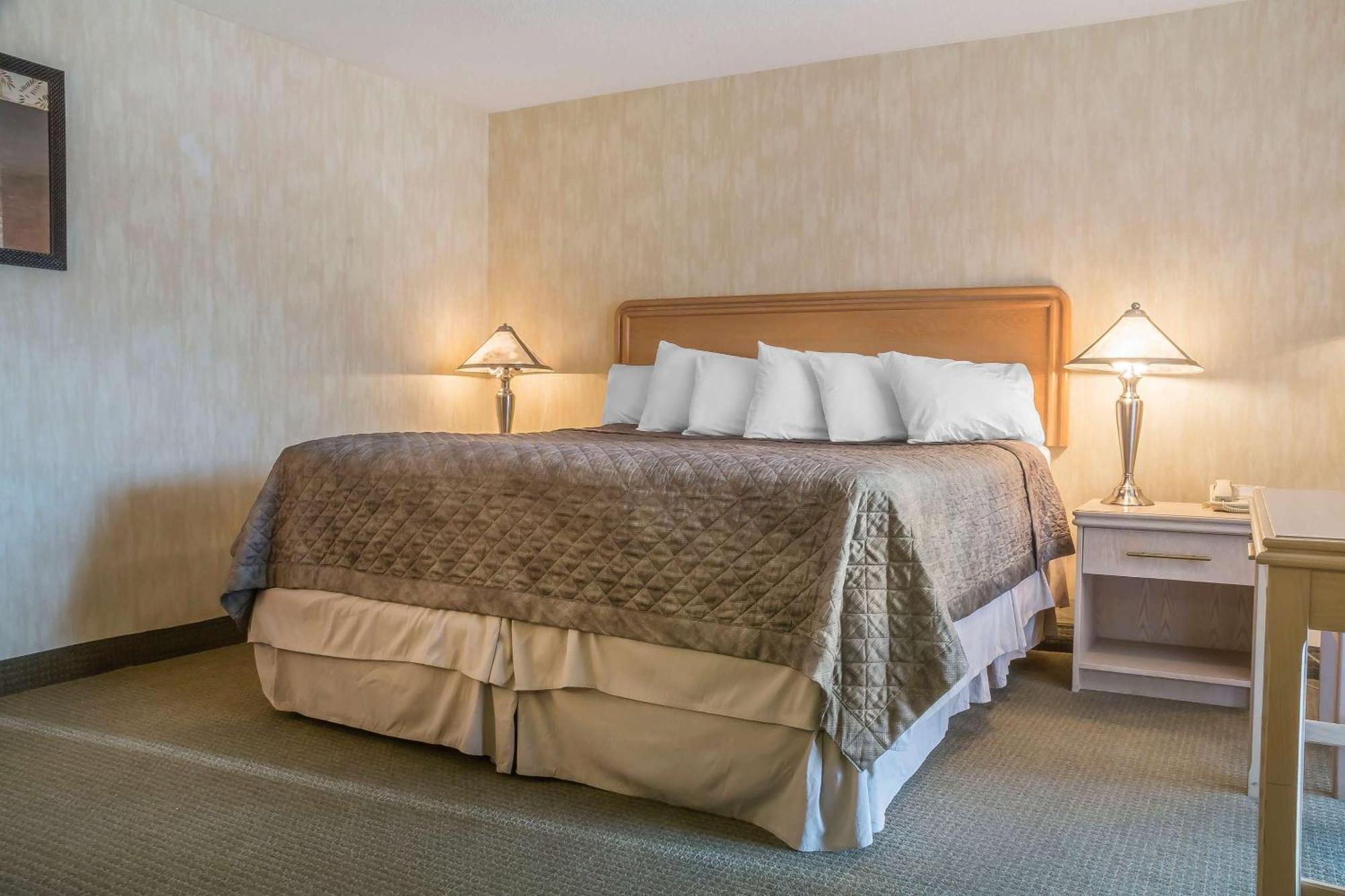 Rodeway Inn Fallsview Niagara Falls Exterior foto